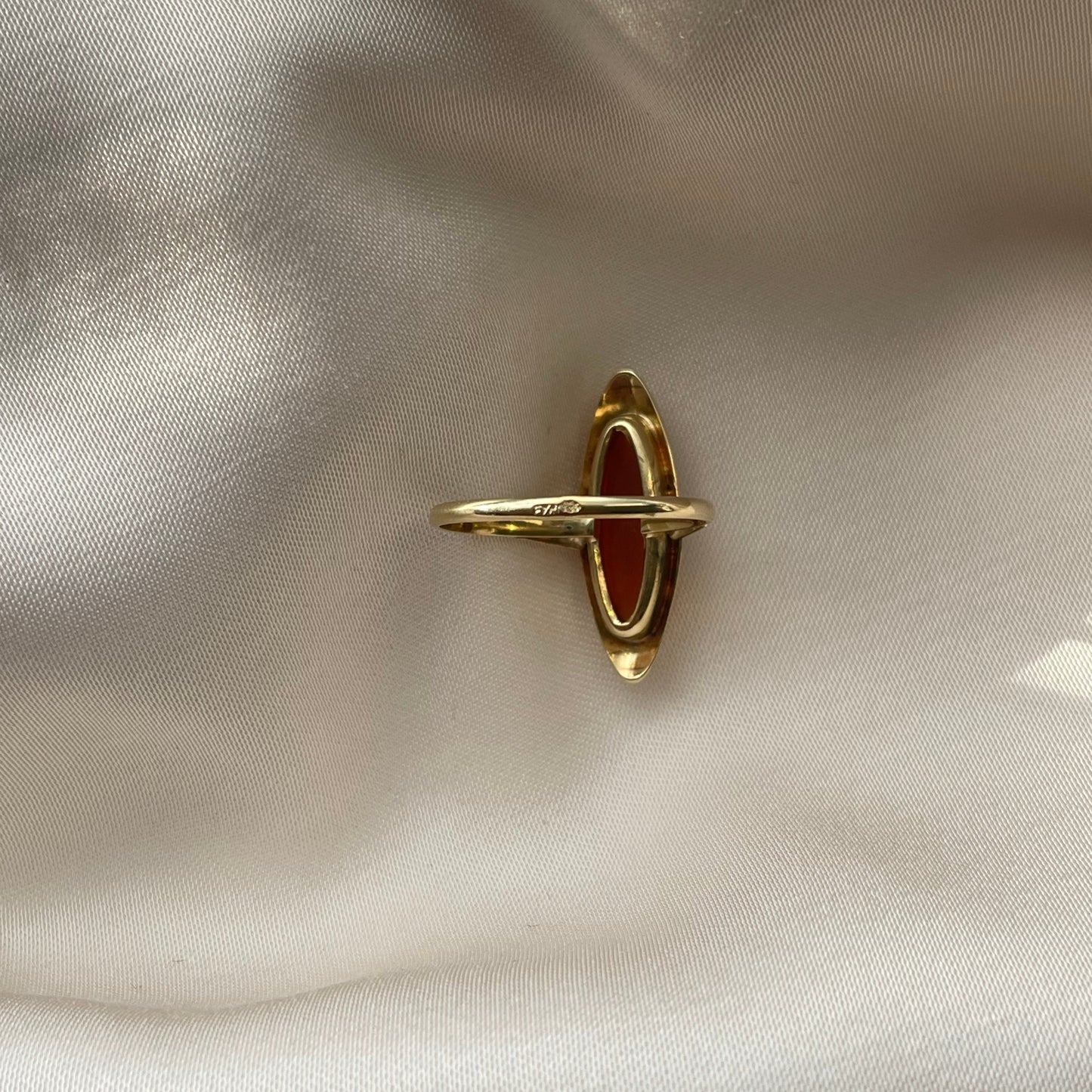 14K vintage ovale ring met een carneool steen