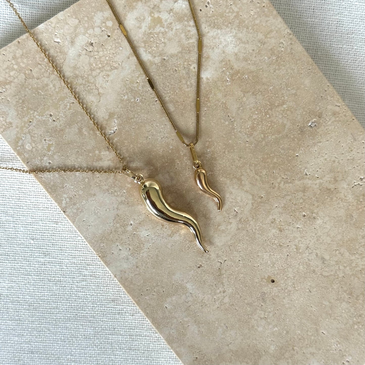 ARIA |  14k cornicello bedel